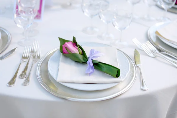 Tavola apparecchiata per una festa di eventi — Foto Stock