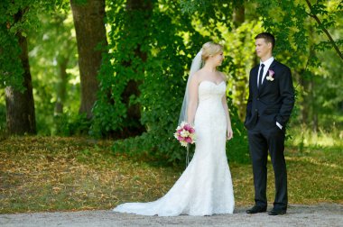 Güzel gelin ve damat