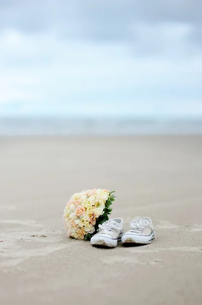 Esküvő a tengerparton — Stock Fotó