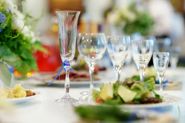 Tavola apparecchiata per una festa di eventi — Foto Stock