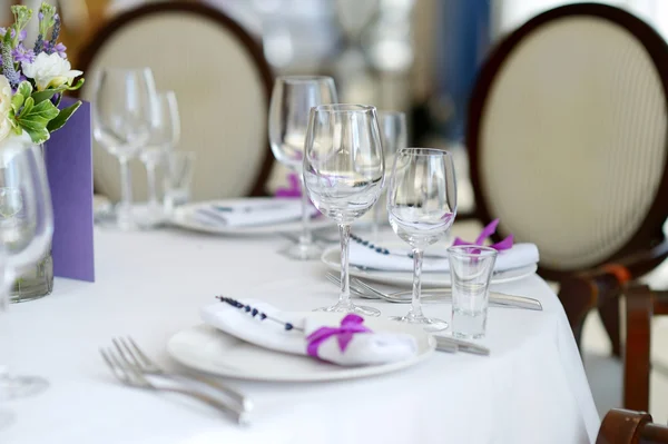 Conjunto de mesa para una fiesta de evento o recepción de boda —  Fotos de Stock