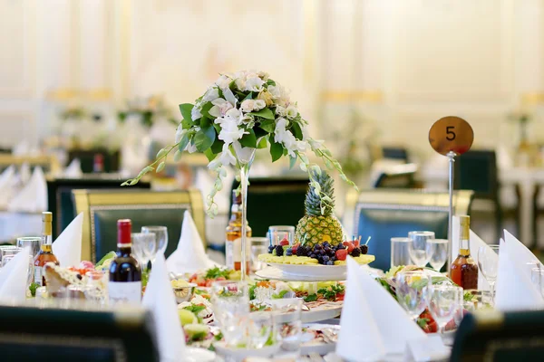 Ensemble de table pour une fête événementielle — Photo