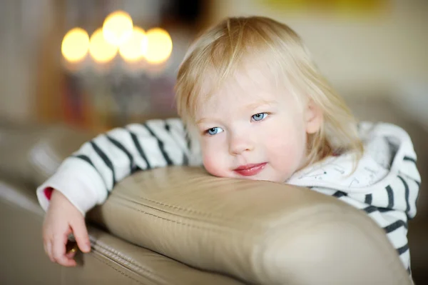 Adorable retrato de niña —  Fotos de Stock