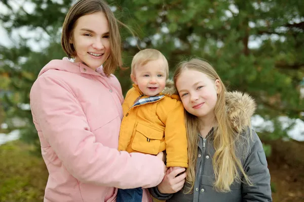 Two Big Sisters Baby Brother Having Fun Outdoors Two Young — Stock Photo, Image