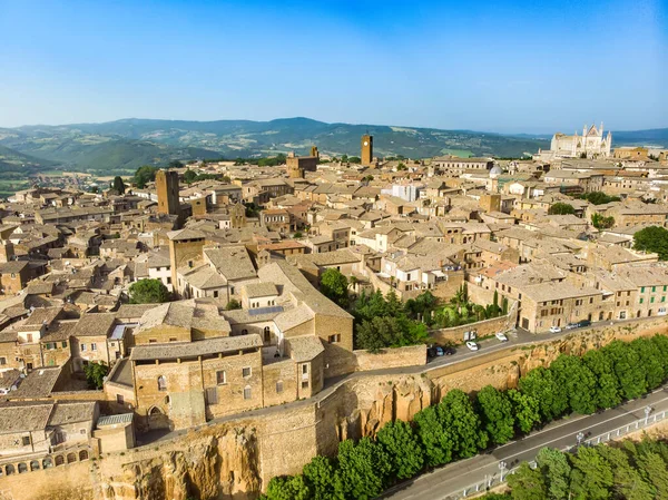 Aerial View Famous Orvieto Medieval Hill Town Rising Almost Vertical — Stock Photo, Image