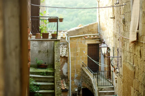 Narrow Old Streets Famous Pitigliano Town Located Atop Volcanic Tufa — Stock Photo, Image