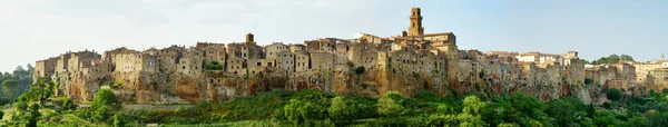 Město Pitigliano Které Nachází Vrcholu Sopečného Hřbetu Tufa Známého Jako — Stock fotografie