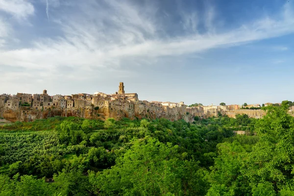 Orașul Pitigliano Situat Creastă Vulcanică Cunoscută Sub Numele Micul Ierusalim — Fotografie, imagine de stoc