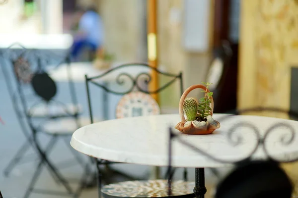 Mesas Café Aire Libre Vacías Pienza Pueblo Situado Hermoso Valle —  Fotos de Stock