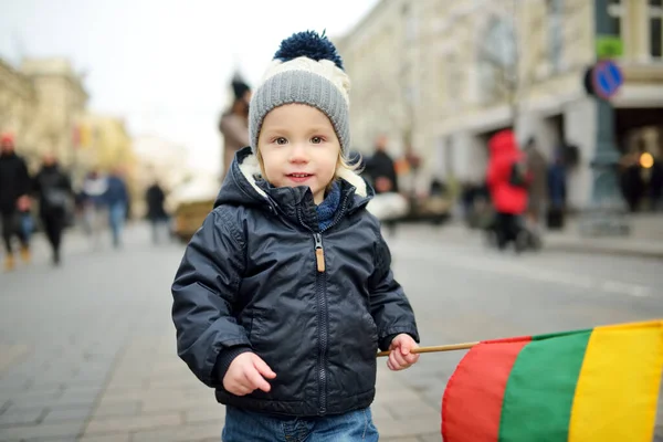 Litvanya Nın Bağımsızlık Günü Kutlayan Sevimli Çocuk Vilnius Litvanya Renkli — Stok fotoğraf
