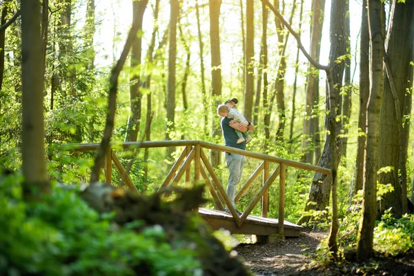 Cute Funny Toddler Boy His Father Hiking Woods Dad Son — Stock Photo, Image