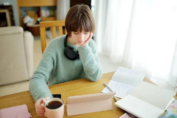 Teenage Schoolgirl Doing Her Homework Digital Tablet Home Child Using — Stock Photo, Image