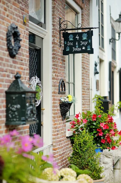 Amsterdam Août 2011 Porche Une Maison Décorée Avec Des Pots — Photo