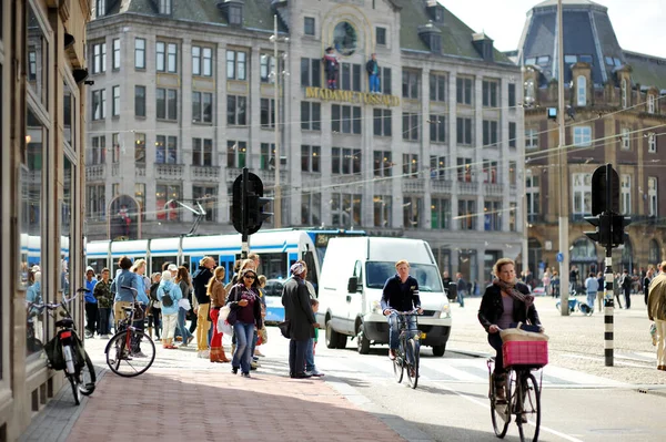 Amsterdam Août 2011 Vie Quotidienne Animée Des Touristes Des Citadins — Photo