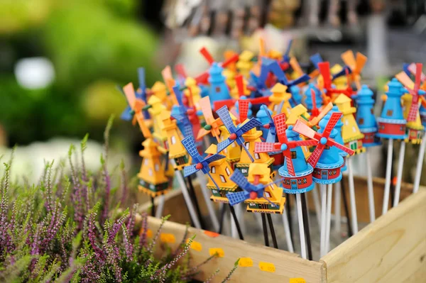 Moulins Vent Bois Colorés Vendus Sur Marché Aux Fleurs Amsterdam — Photo