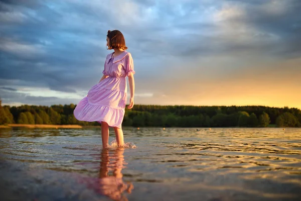 Beautiful Teenage Girl Wearing Pink Dress Having Fun Lake Warm — стоковое фото