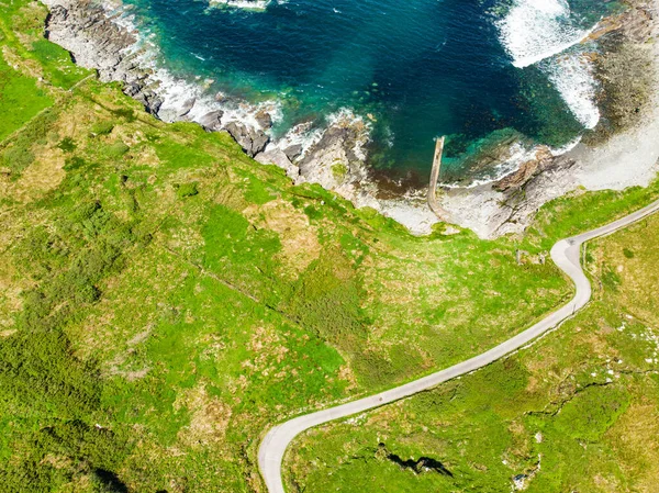 Espectacular Vista Aérea Mullaghmore Head Con Enormes Olas Rodando Tierra — Foto de Stock