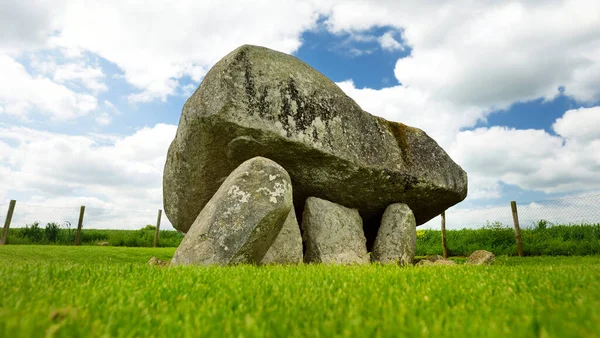 Brownshill Dolmen Oficialmente Conhecido Como Kernanstown Cromlech Magnífico Capstone Granito — Fotografia de Stock