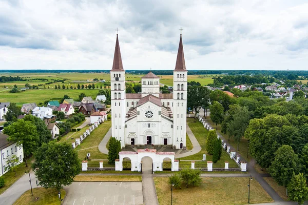 Widok Lotu Ptaka Kościół Michała Archanioła Rietawach Zbudowany Stylu Neoromantycznym — Zdjęcie stockowe