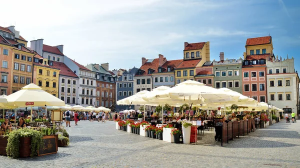 Warsaw Pologne Août 2021 Les Touristes Explorent Belle Place Marché — Photo
