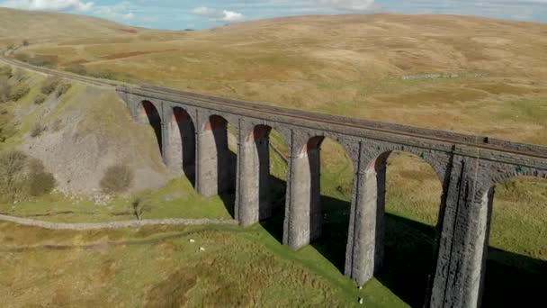 Letecký Pohled Viadukt Ribblehead Který Nachází Severním Yorkshiru Nejdelší Třetí — Stock video