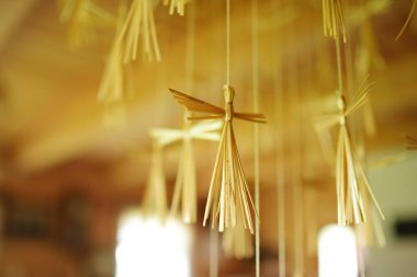 Soda (bahçeler) adı verilen eşsiz Litvanya zanaatı, kurumuş ot ve samandan yapılmış süslemeler. Litvanya etnik mirası.