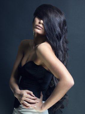 lüks saçlı güzel genç kadın