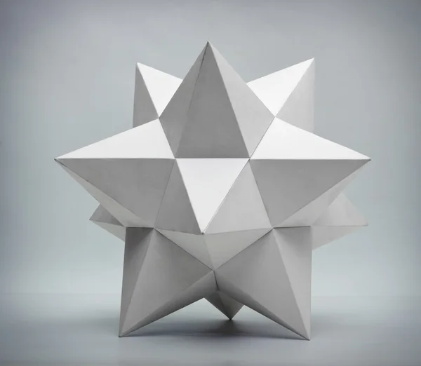 Абстрактная геометрическая форма пирамид — стоковое фото