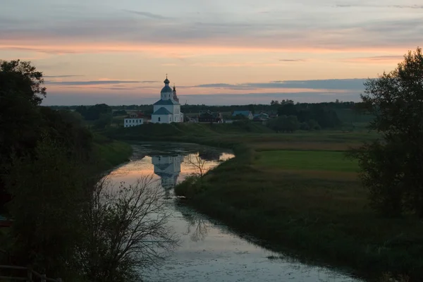 Iglesia de Ilya profeta en Ivan pena en Suzdal —  Fotos de Stock