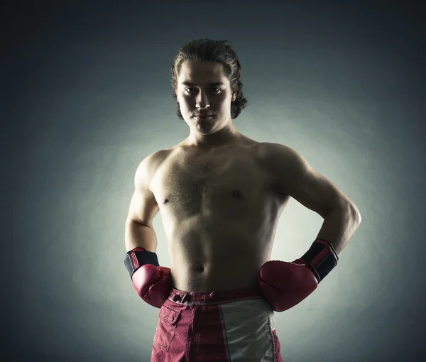 Boxeador con guantes rojos — Foto de Stock