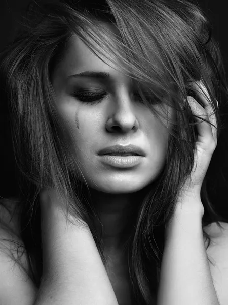 imagenes de chicas tristes llorando