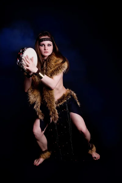 Kobieta szaman — Zdjęcie stockowe