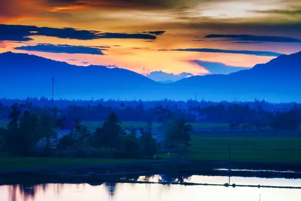 Tropischer Sonnenuntergang — Stockfoto