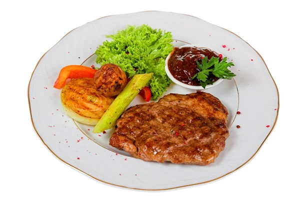 Gegrilltes Fleisch mit Gemüse — Stockfoto