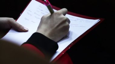 el not defterinde yazıyor