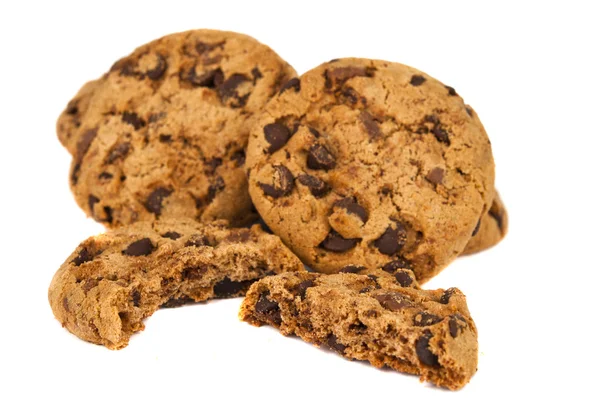 Cookies avec gouttes de chocolat isolés — Photo