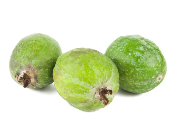 分離された feijoas 果物 — ストック写真