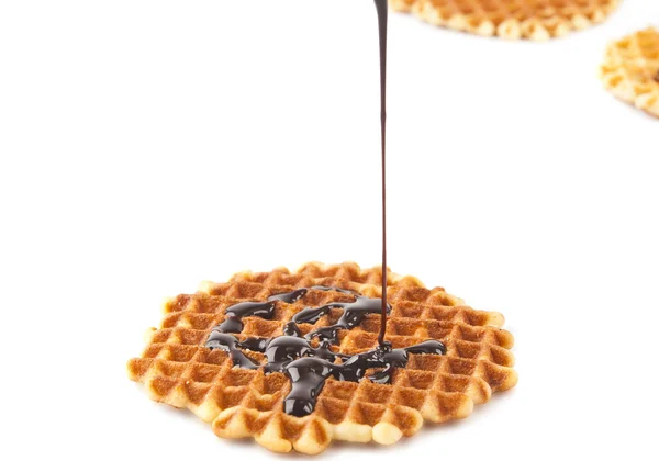 Waffles com chocolate isolado — Fotografia de Stock