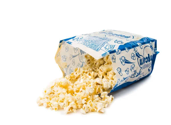Popcorn v papírovém sáčku — Stock fotografie
