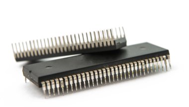 Elektronik çip izole