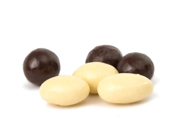 Bolas de chocolate aisladas — Foto de Stock