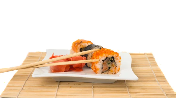 Sushi na białym tle — Zdjęcie stockowe