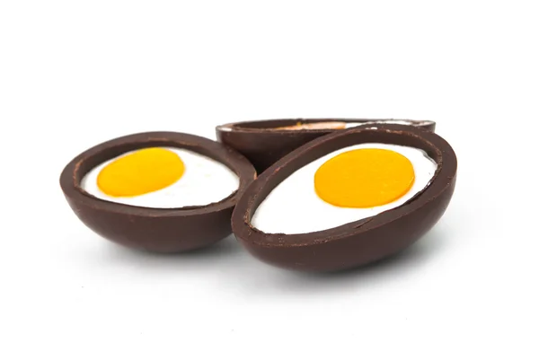 Huevos de chocolate aislados —  Fotos de Stock