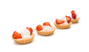 çilek lezzetli tartı 