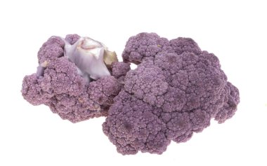 Karnabahar beyaz arkaplanda izole 