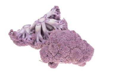 Karnabahar beyaz arkaplanda izole 