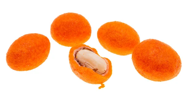 Pinda Oranje Schelp Geïsoleerd Witte Achtergrond — Stockfoto