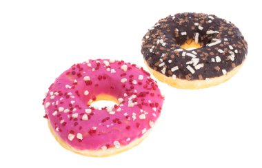 Çörek beyaz arkaplanda izole edildi