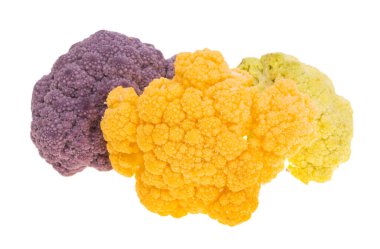 Karnabahar beyaz arkaplanda izole 