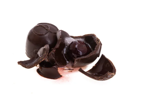 Chocolate Doce Com Cereja Isolada Fundo Branco — Fotografia de Stock
